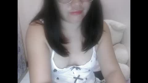 candyyonah03 online show from 10.19.25