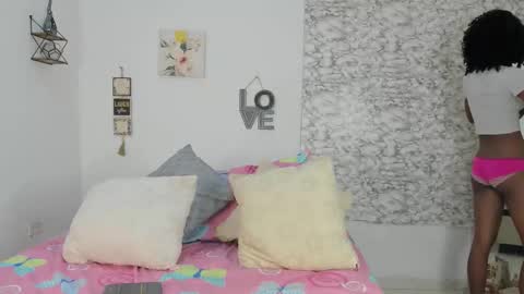 Canhela online show from 02.25.26