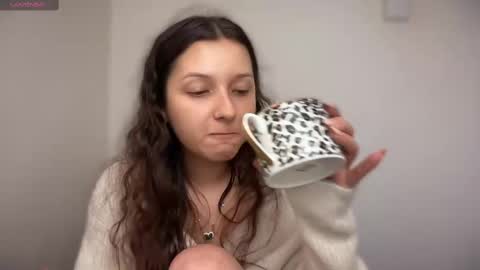 Emma online show from 02.10.25