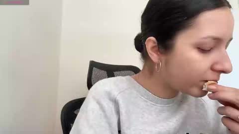 Emma online show from 03.10.25