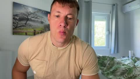Snapshot of capt_oliver chatting on 05.23.26 follow my twitter online show from 05.23.26
