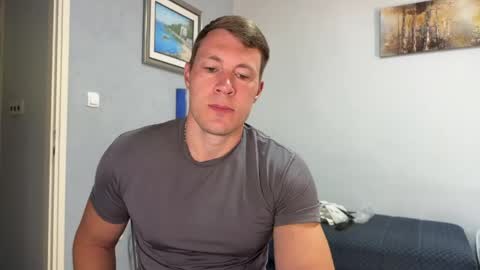 Snapshot of capt_oliver chatting on 05.31.26 follow my twitter online show from 05.31.26