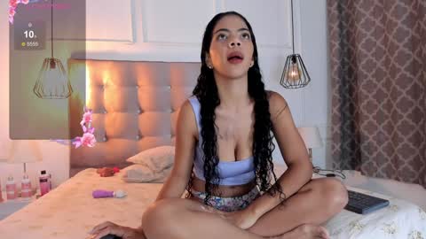 Snapshot of caraiosh_ chatting on 12.21.24 Cara online show from 12.21.24