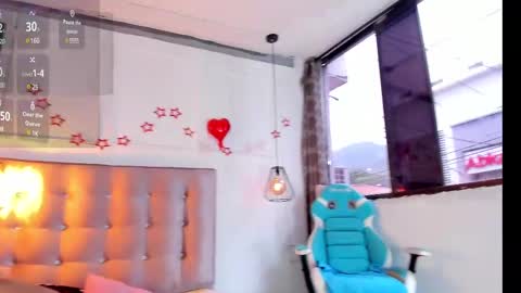 Snapshot of caraiosh_ chatting on 03.12.25 Cara online show from 03.12.25