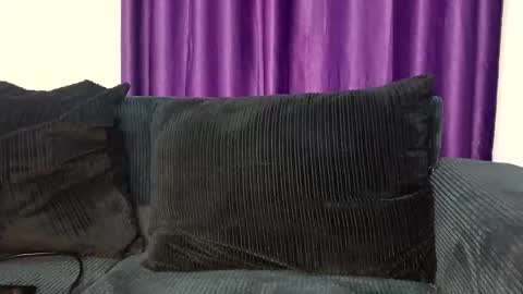 caramel_drip1 online show from 02.08.26