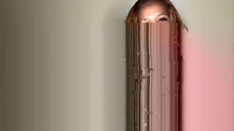 Snapshot of caramelbbe chatting on 12.22.24 fifi online show from 12.22.24