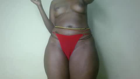 Snapshot of caramelebony_ chatting on 02.28.25 caramelebony_ online show from 02.28.25