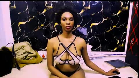Snapshot of caramelminxx_ chatting on 06.13.26 caramelminxx_ online show from 06.13.26