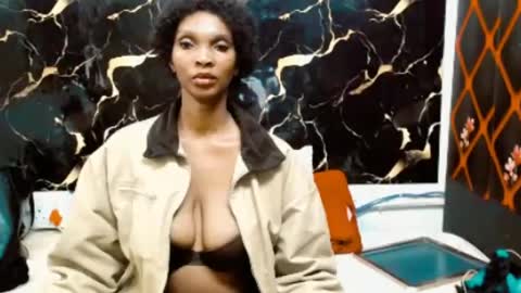 Snapshot of caramelminxx_ chatting on 06.27.26 caramelminxx_ online show from 06.27.26