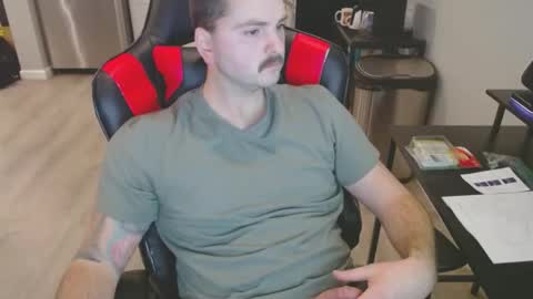 Snapshot of cardi_beans chatting on 01.03.25 cardi_beans online show from 01.03.25