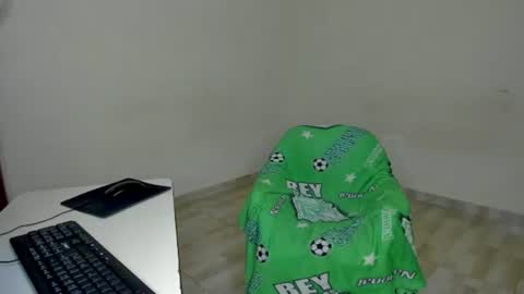 Snapshot of cardrey05 chatting on 06.17.26 Carlos and Cristian online show from 06.17.26