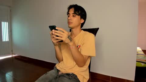 Snapshot of cardrey05 chatting on 07.15.26 Carlos and Cristian online show from 07.15.26