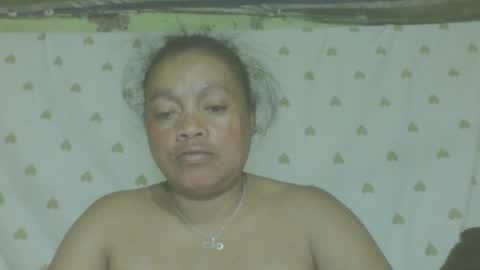 Snapshot of carinesexy69 chatting on 07.15.26 carinesexy69 online show from 07.15.26