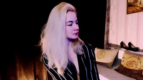 Carin online show from 11.24.25