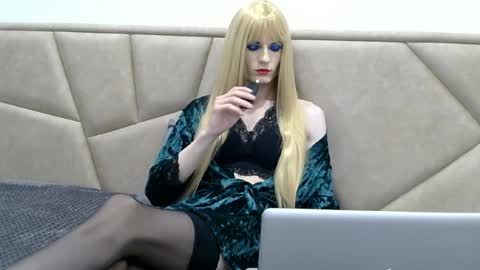 Snapshot of carla_rosson chatting on 06.04.26 sexy online show from 06.04.26