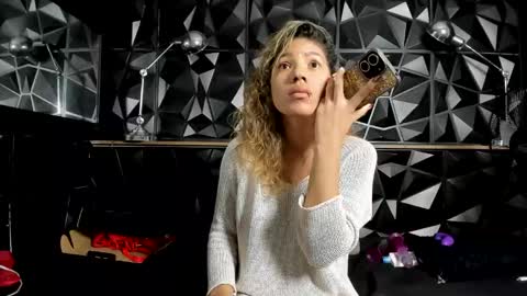 Snapshot of carlamarrinson chatting on 12.15.24 carlamarrinson online show from 12.15.24