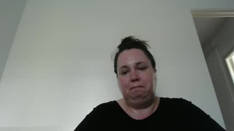 Snapshot of carlaruth chatting on 05.19.26 Carlaruth online show from 05.19.26