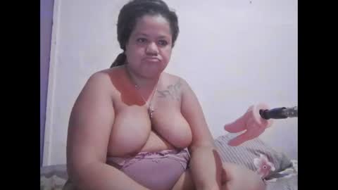 Snapshot of carlasofiabrasil chatting on 11.05.25 CARLA BRASILERA REYNA DEL FETICHE online show from 11.05.25