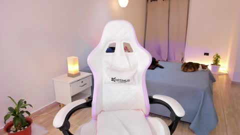 Alejandra online show from 12.19.25