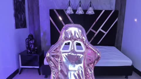 Snapshot of carlie_mayer chatting on 02.08.25 CARLYE online show from 02.08.25