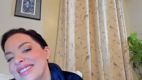 Carlie online show from 01.04.25