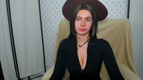 Snapshot of carlisosexy chatting on 07.19.26 CarliSoSexy online show from 07.19.26