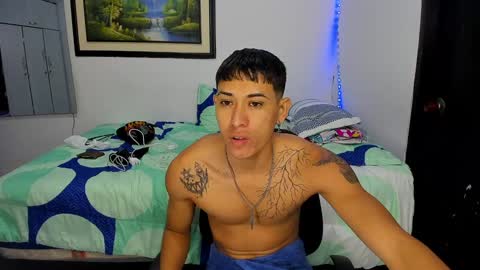 Snapshot of carlitosex09 chatting on 12.20.24 master online show from 12.20.24