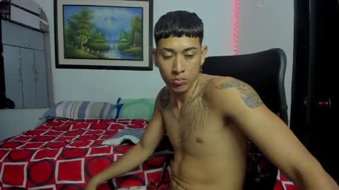 Snapshot of carlitosex09 chatting on 01.08.25 master online show from 01.08.25