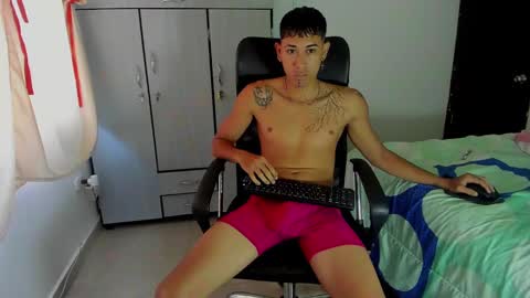 Snapshot of carlitosex09 chatting on 02.09.25 master online show from 02.09.25