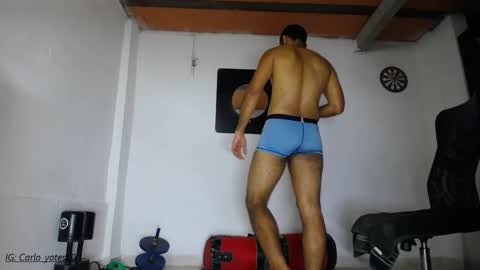 carlo yates  thx for help me to reach 100 thumps up online show from 03.10.25