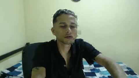 Snapshot of carlossmi01 chatting on 02.16.25 carlossmi01 online show from 02.16.25