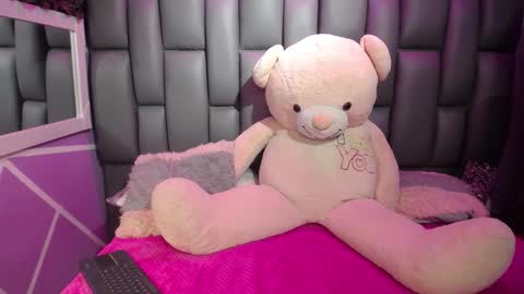 Snapshot of carlottee_ny chatting on 03.16.26 Charlotte online show from 03.16.26