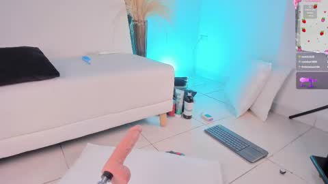 Snapshot of carly__lopez chatting on 05.27.26 carly__lopez online show from 05.27.26