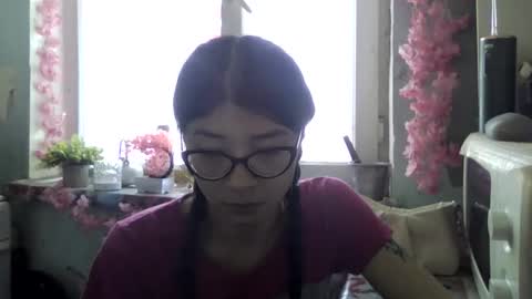 CarlyJoy online show from 10.16.25