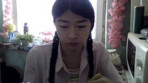 CarlyJoy online show from 04.06.26