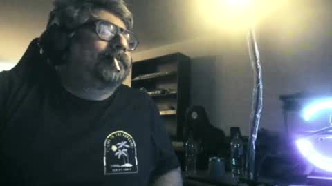 Snapshot of carmelo_devitto chatting on 11.24.25 soy Batman online show from 11.24.25