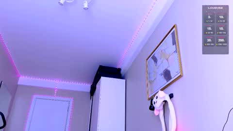 Snapshot of carmen__crybaby chatting on 10.02.25 carmen__crybaby online show from 10.02.25