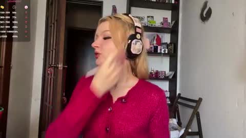 Snapshot of carmenlavelli chatting on 07.14.26 Elina online show from 07.14.26