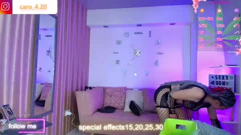 Caro Fisher online show from 09.18.25