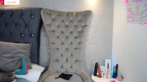 Caro Fisher online show from 01.15.26