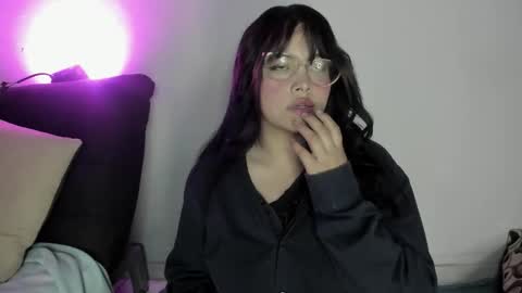 Snapshot of caro_linadorothy chatting on 03.05.26 carolina dorothy online show from 03.05.26