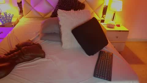 Carolina   online show from 01.05.25