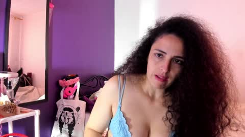 carol I broadcast from 3-9 pm Chicago USA online show from 12.14.24