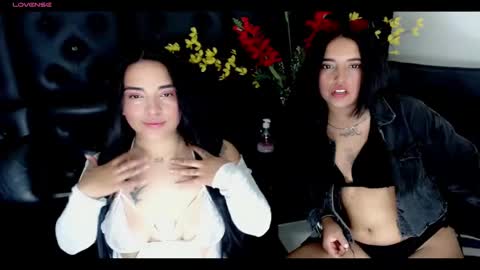 Snapshot of carolaine01 chatting on 03.05.25 Carolaine01 online show from 03.05.25