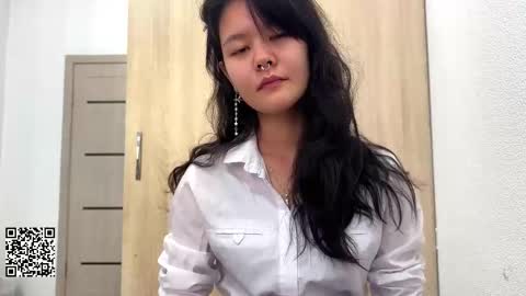 Kim online show from 11.23.25