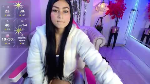 Snapshot of carolina_cherry chatting on 12.22.25 CAROLINA. online show from 12.22.25