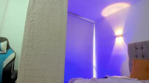 Carolina online show from 10.05.25