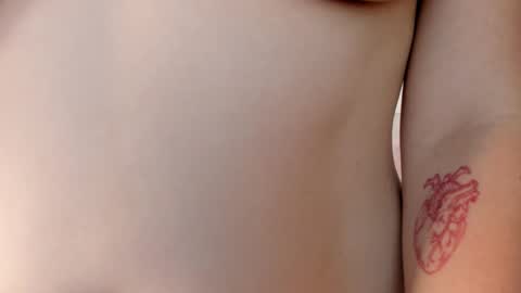 Snapshot of carolina_latinlady chatting on 03.08.25 Carolina online show from 03.08.25