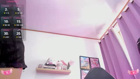 Snapshot of carolina_latinlady chatting on 10.16.25 Carolina online show from 10.16.25