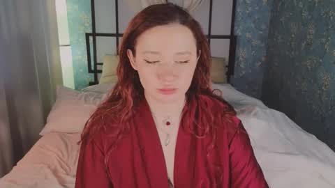 Snapshot of carolina_winter chatting on 10.12.25 Mira online show from 10.12.25